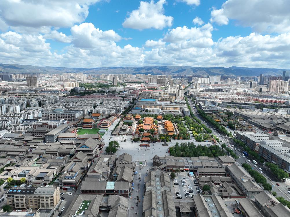 塞上老街烟火气：呼和浩特文旅新地标，千年古街焕发青春活力